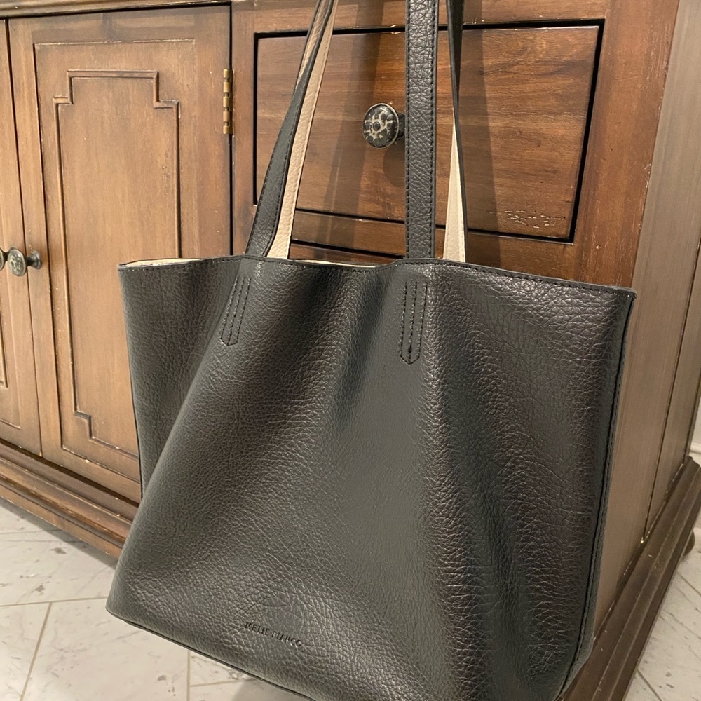 Melie Bianca Soft Black Tote In Vegan / Faux Leather